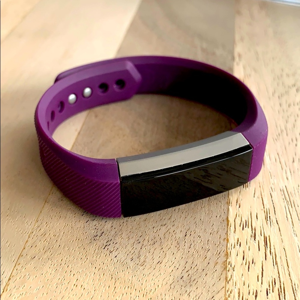 Alta HR Fitbit with Purple Band